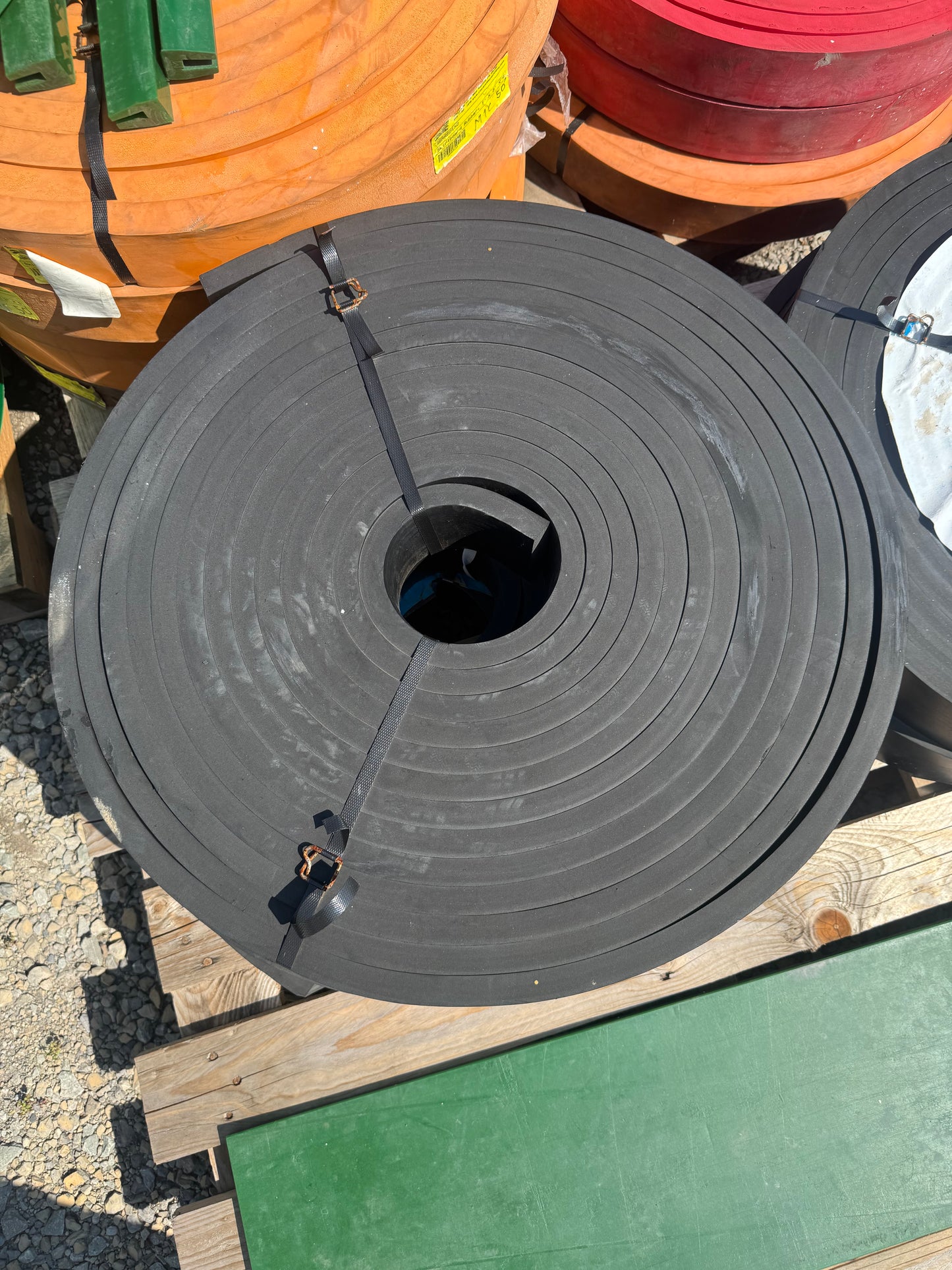 Skirtboard Rubber - 3/4" x 4" - Full 50' Roll