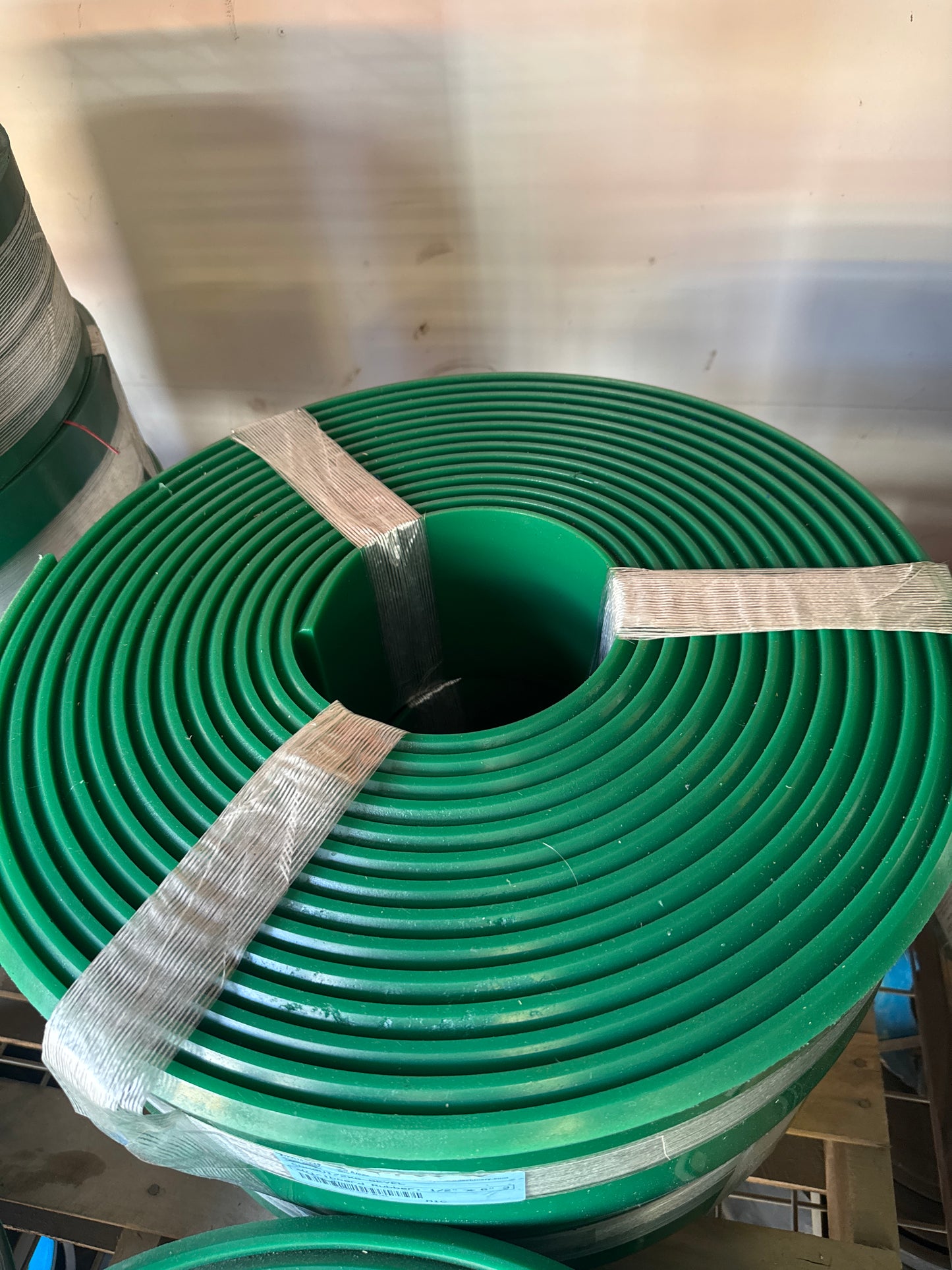 Skirtboard Rubber 1/2" x 6" Bevel - Full Roll