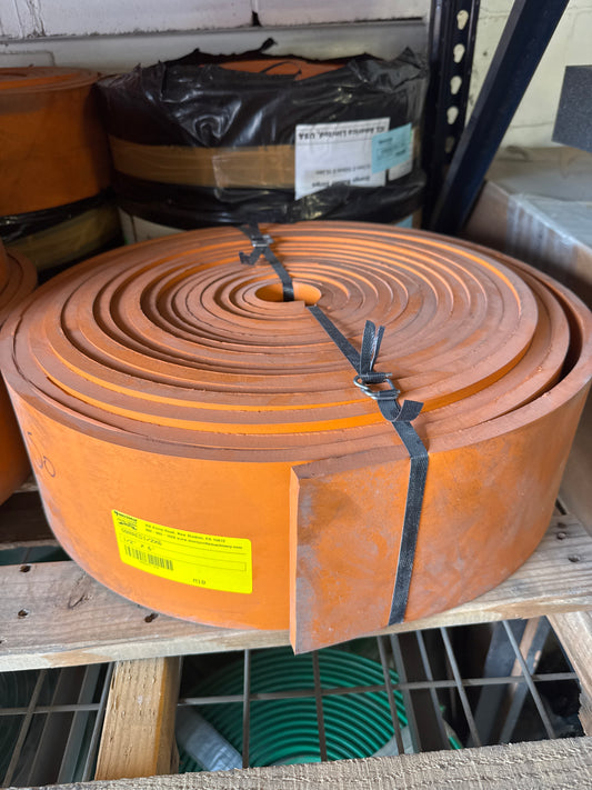 Red Line Skirtboard Rubber 1/2" x 6" - Full Roll